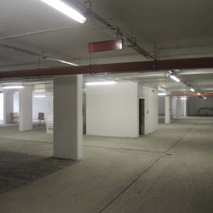 L4 hala garażowa